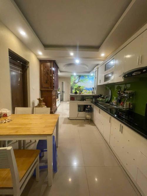 Căn Hẻm 6PN Khép Kín 5 Tầng, Diện 50m2 Nở Hậu, Ngõ Xe Tải Quay Đầu